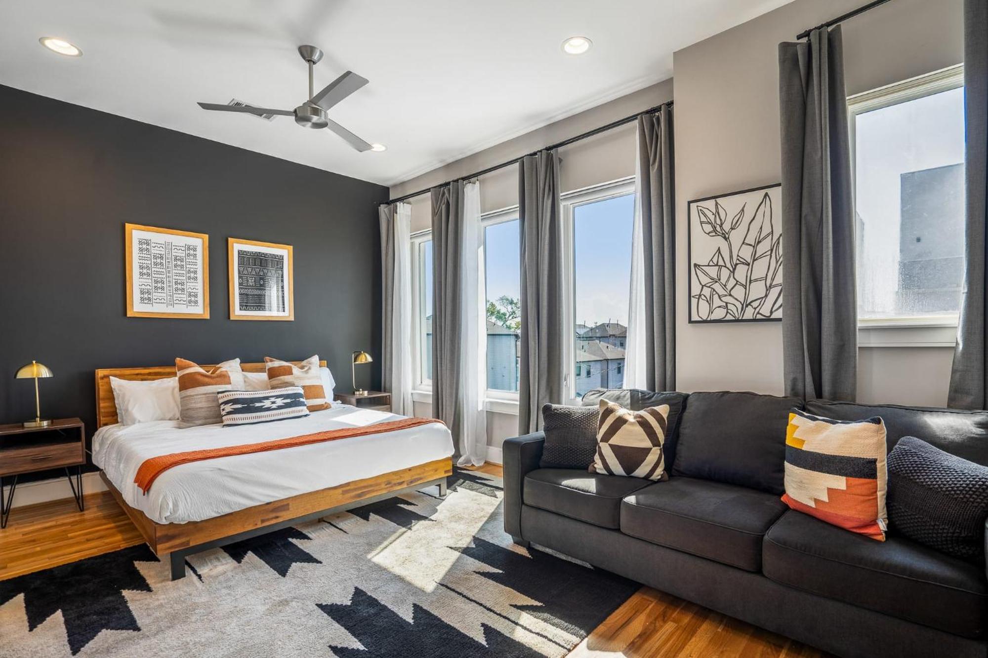 Villa Luxury Downtown Getaway With Breathtaking Views Houston Esterno foto