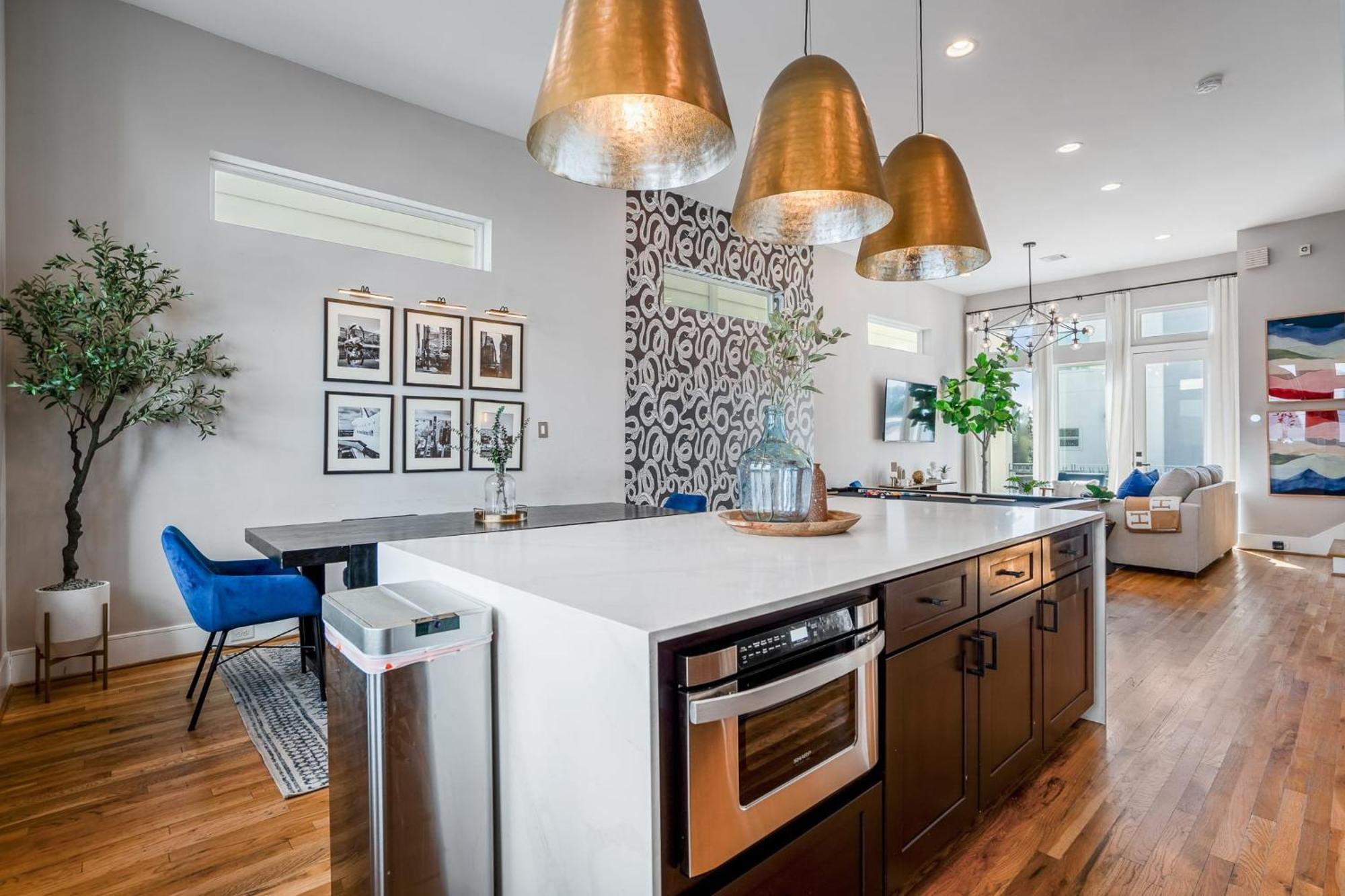 Villa Luxury Downtown Getaway With Breathtaking Views Houston Esterno foto